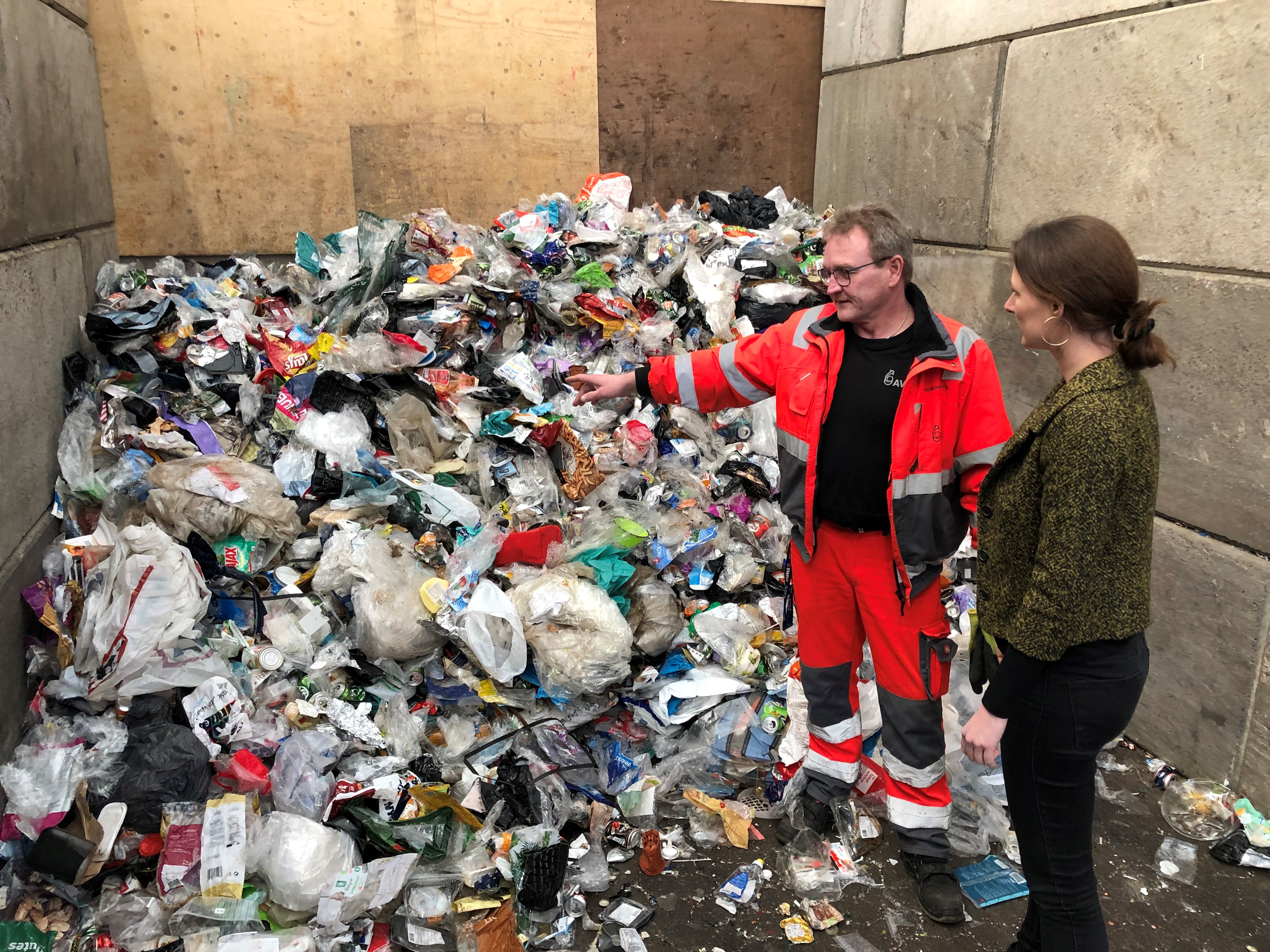 Hvad kommer borgerne i containerne?